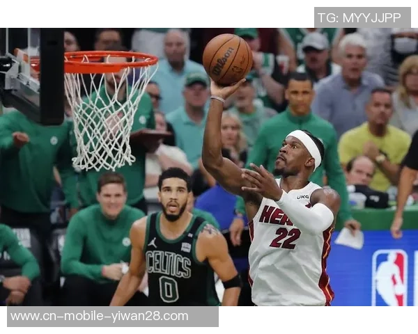 凯尔特人对阵热火首场比赛精彩回放全程回顾与分析