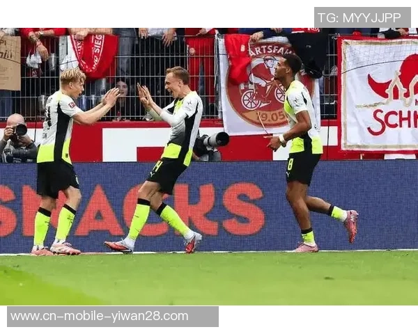 顿涅茨克矿工与法兰克福的对决谁能笑到最后解析比赛关键因素与战术布局